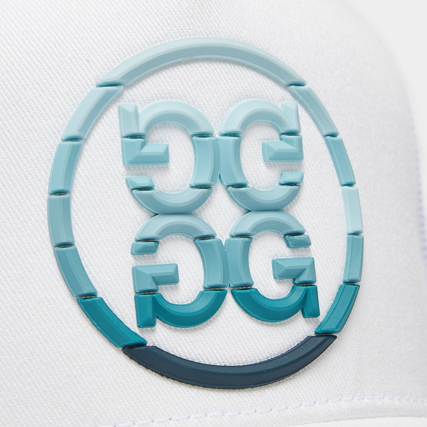 G/Fore Circle G's Ombre Interlock Knitt Trucker Golf Hat - Snow